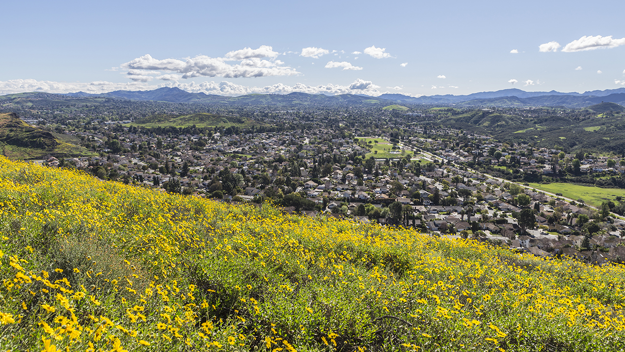 california-suburbs-expanding-featured